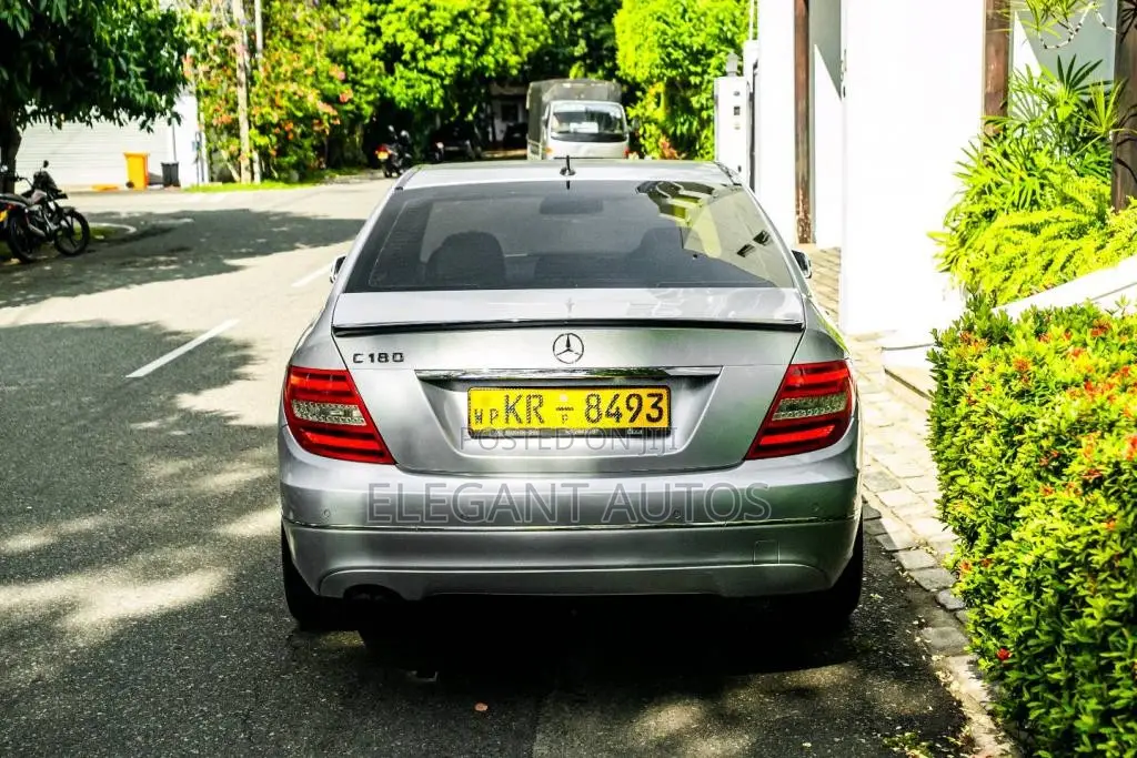 Mercedes-Benz C180 2011 Car (Used)