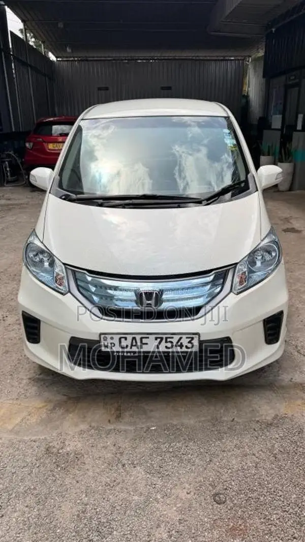 Honda Freed 2015 Car (Used)