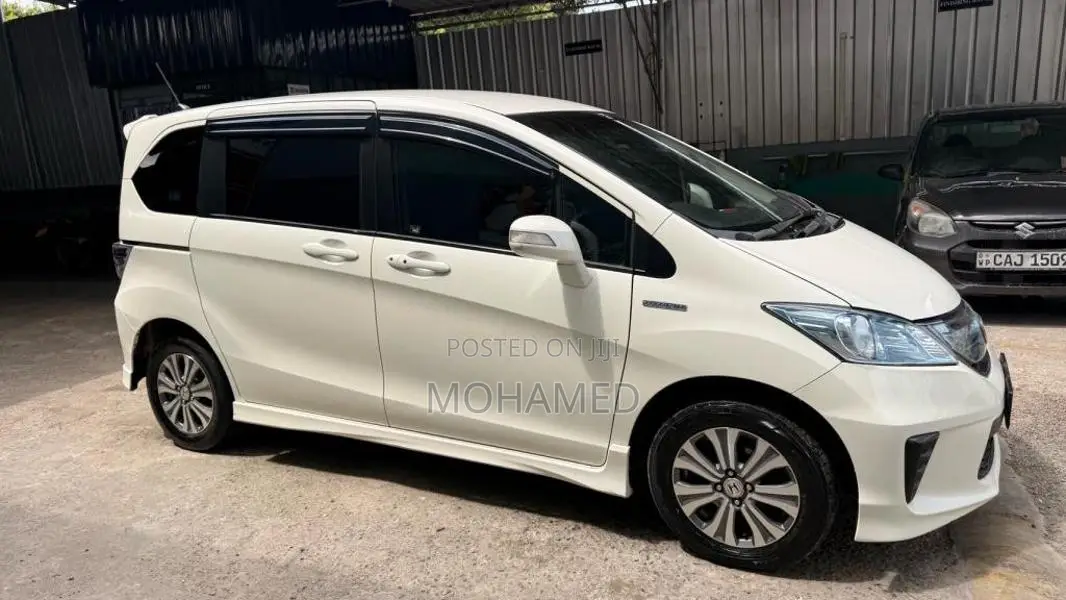 Honda Freed 2015 Car (Used)