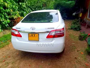 Toyota Premio 2013 Car (Used)