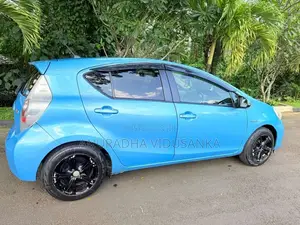 Toyota Aqua 2012 Car (Used)
