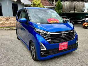 Nissan Dayz Highway Star 2023 Car Unregistered (Recondition)