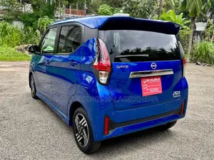Nissan Dayz Highway Star 2023 Car Unregistered (Recondition)
