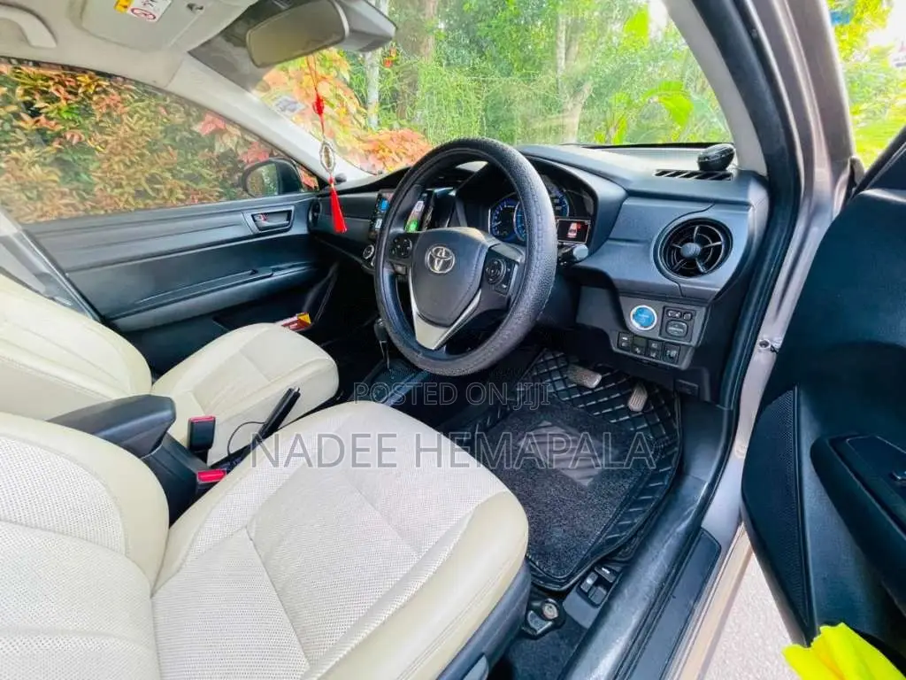 Toyota Axio 2018 Car (Used)