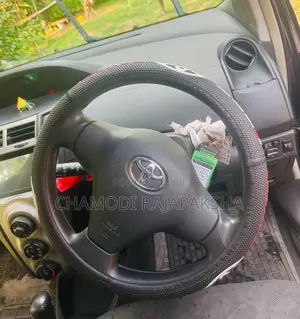 Toyota Vitz 2010 Car (Used)