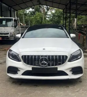 Mercedes-Benz C200 2019 Car (Used)