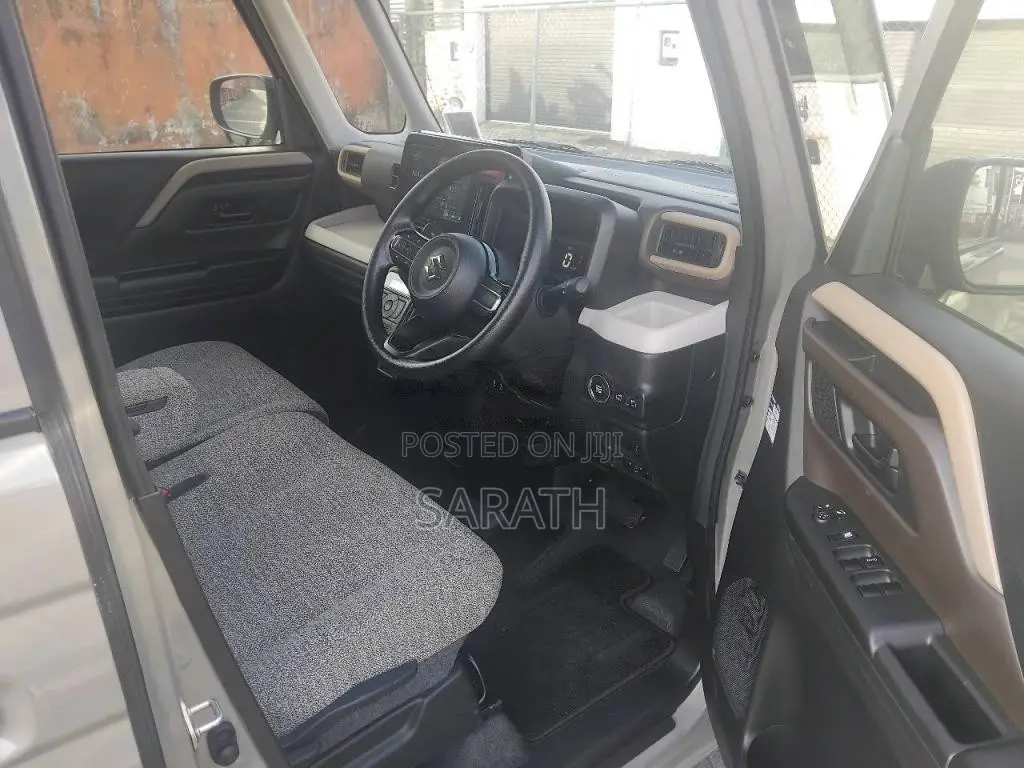 Suzuki Spacia 2024 Car (Used)