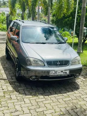 Kia Carens 2000 Car (Used)