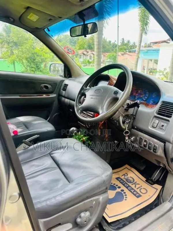 Kia Carens 2000 Car (Used)