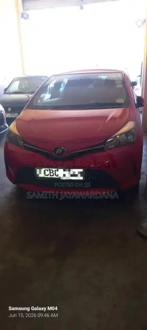 Toyota Vitz 2016 Car (Used)