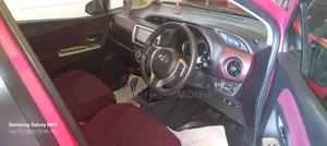 Toyota Vitz 2016 Car (Used)