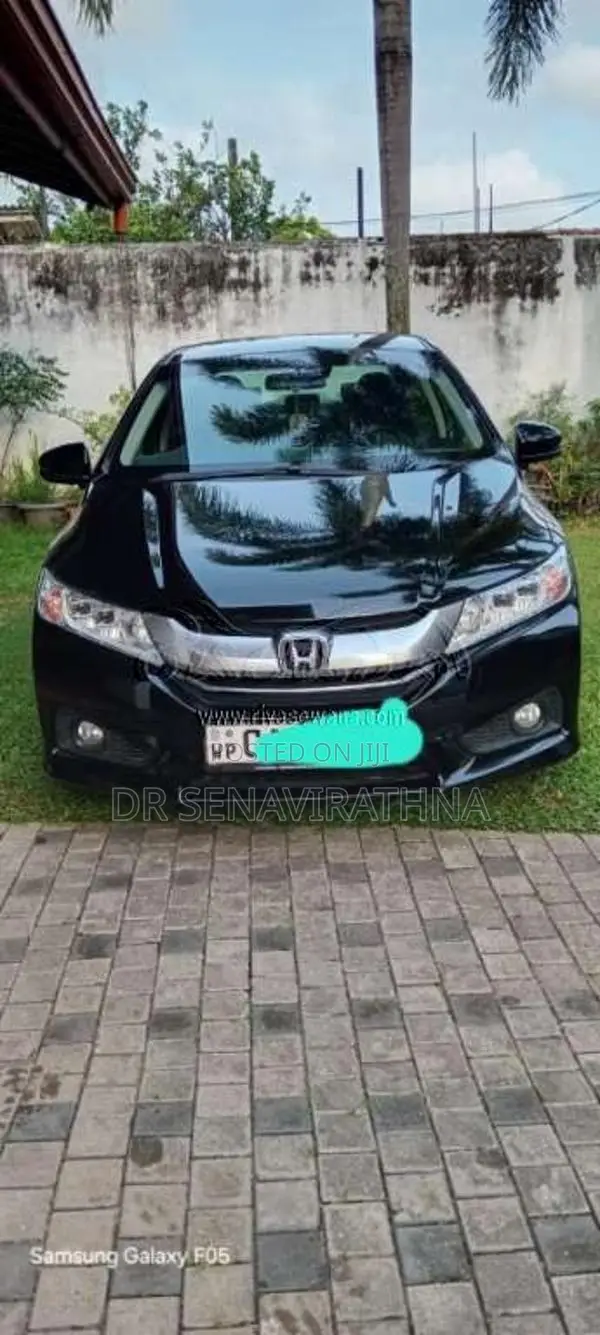Honda Grace 2016 Car (Used)