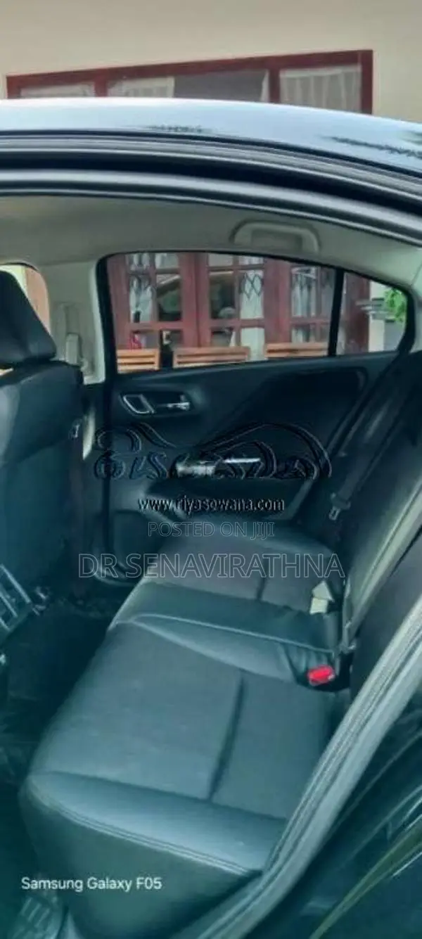 Honda Grace 2016 Car (Used)