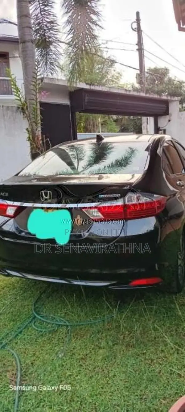 Honda Grace 2016 Car (Used)