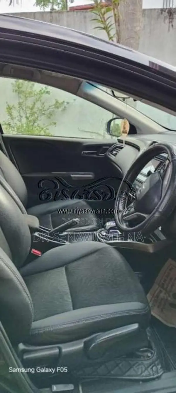 Honda Grace 2016 Car (Used)
