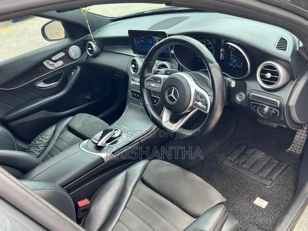 Mercedes-Benz C200 2018 Car (Used)