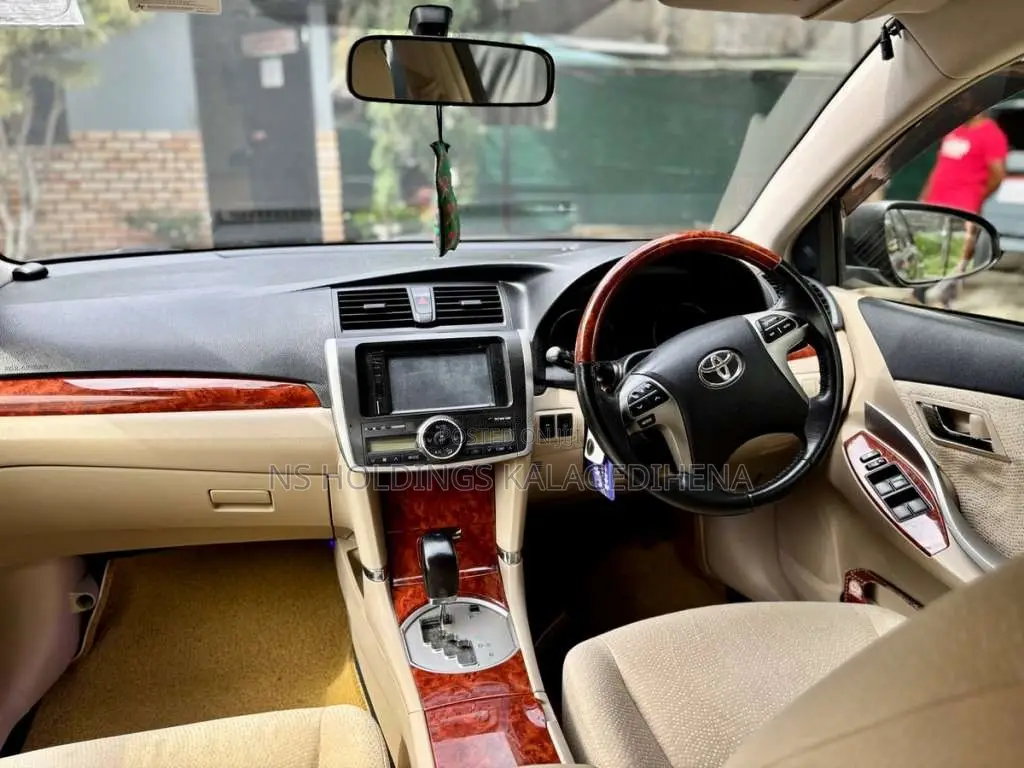 Toyota Premio G Superior 2014 Car (Used)
