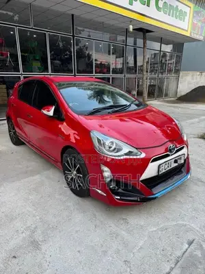 Toyota Aqua Urban LED 2015 Car (Used)