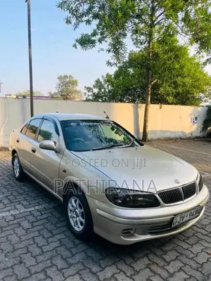 Nissan N16 2005 Car (Used)