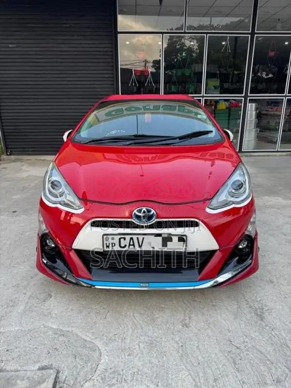 Toyota Aqua Urban LED 2015 Car (Used)