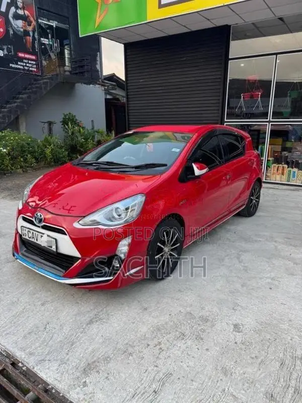 Toyota Aqua Urban LED 2015 Car (Used)