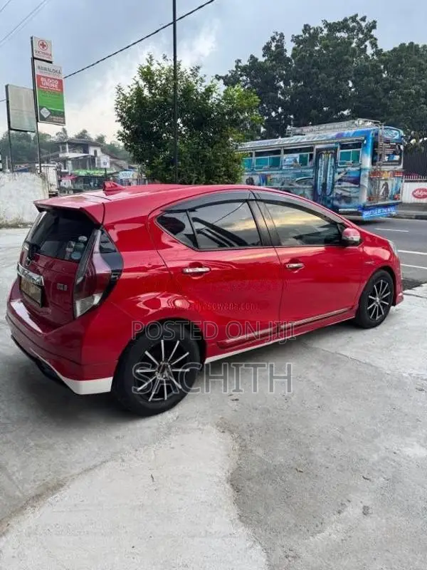Toyota Aqua Urban LED 2015 Car (Used)