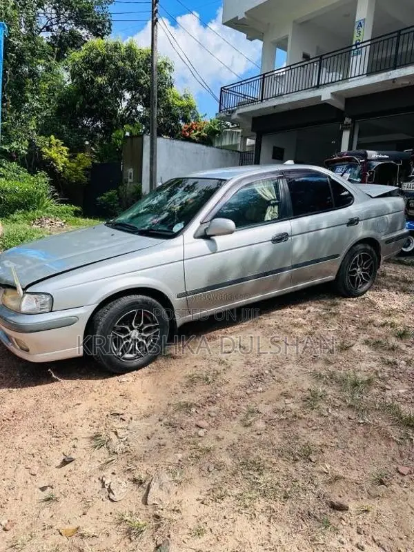Nissan FB15 2002 Car (Used)