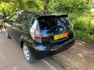 Toyota Aqua S Grade 2014 Car (Used)