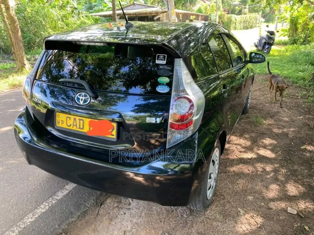 Toyota Aqua S Grade 2014 Car (Used)