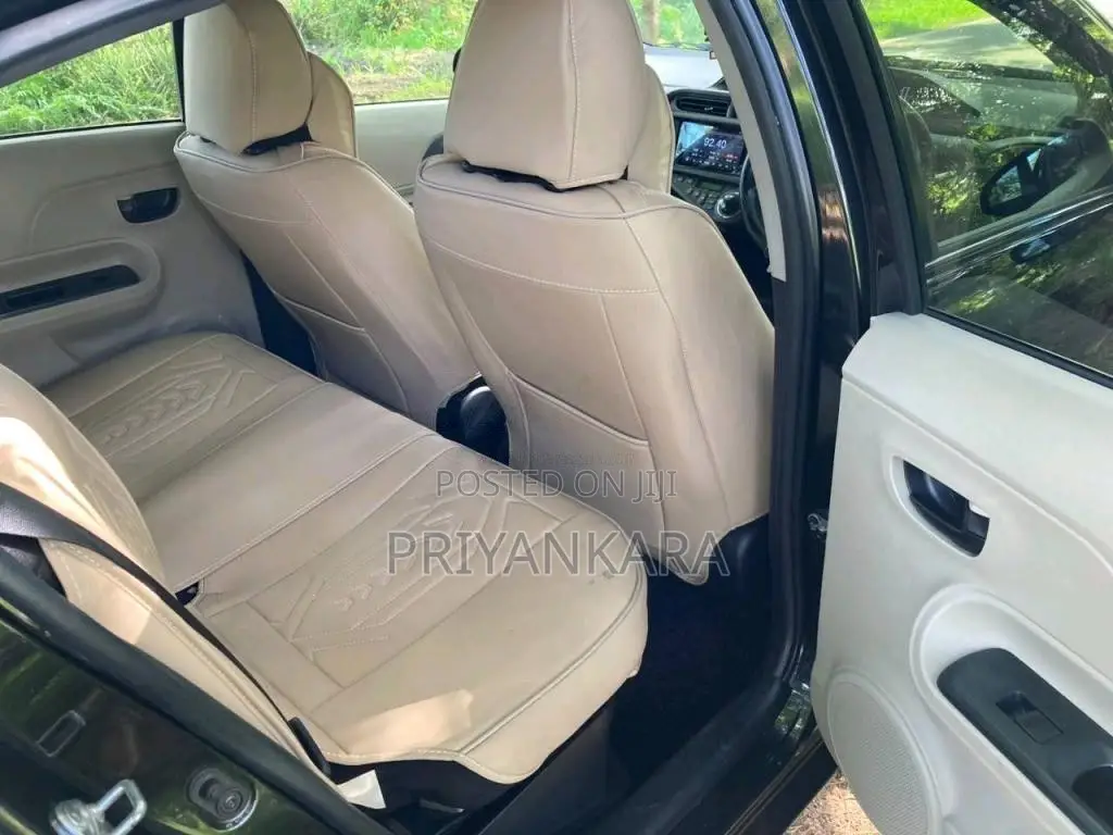 Toyota Aqua S Grade 2014 Car (Used)