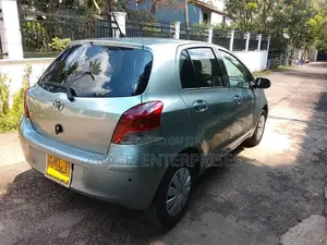 Toyota Vitz 2008 Car (Used)