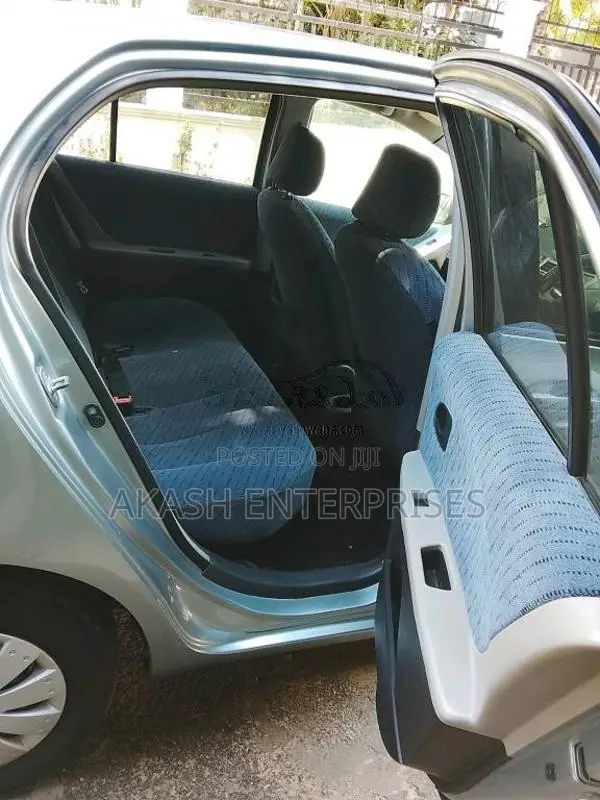 Toyota Vitz 2008 Car (Used)
