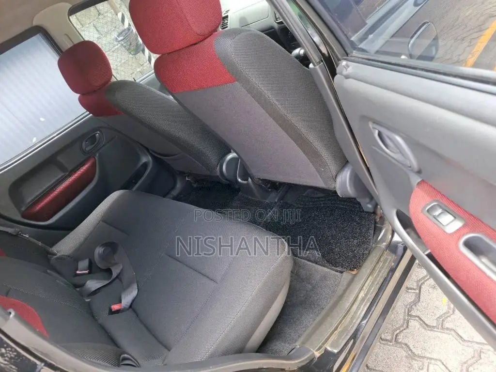 Chevrolet Cruze 2004 Car (Used)