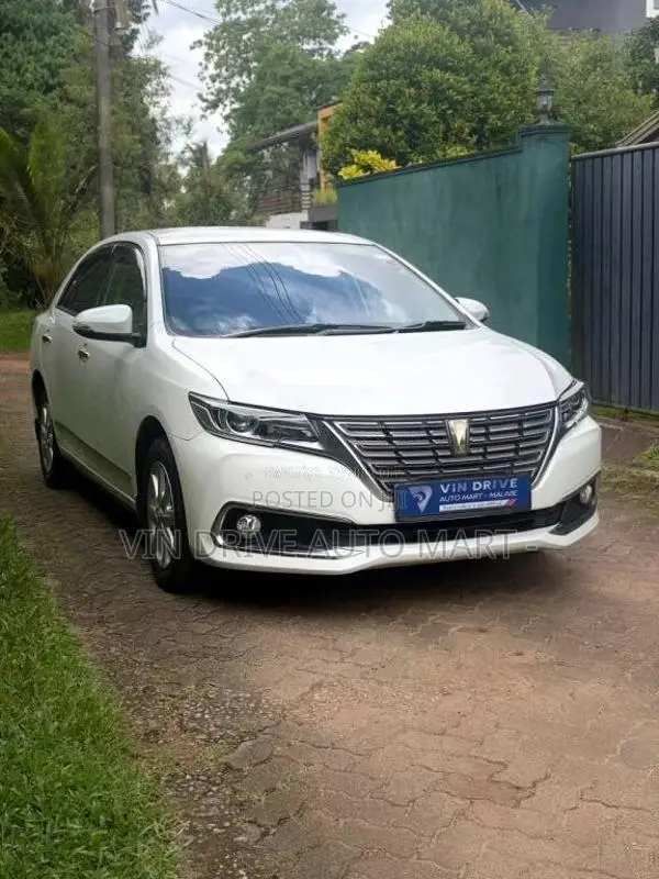 Toyota Premio 2018 Car (Used)