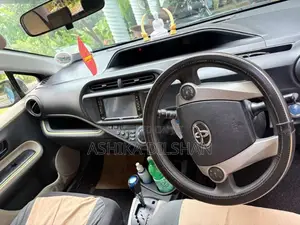 Toyota Aqua 2012 Car (Used)