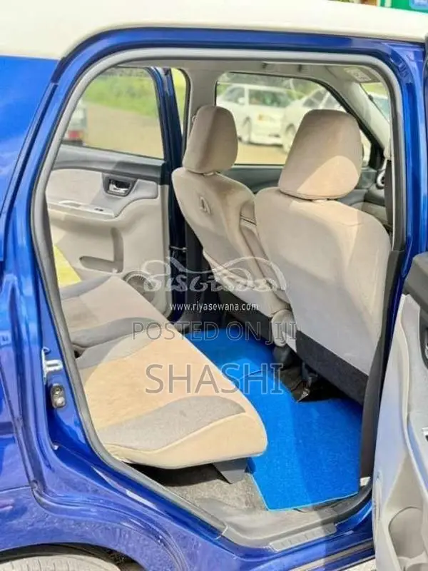 Daihatsu CAST 2018 Car (Used)