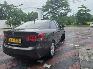 Kia Cerato 2010 Car (Used)