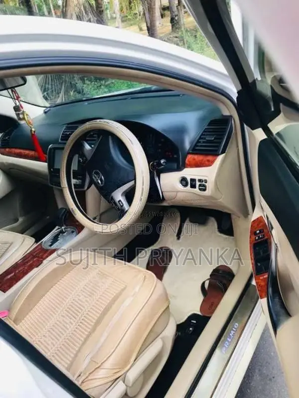 Toyota Premio 2013 Car (Used)