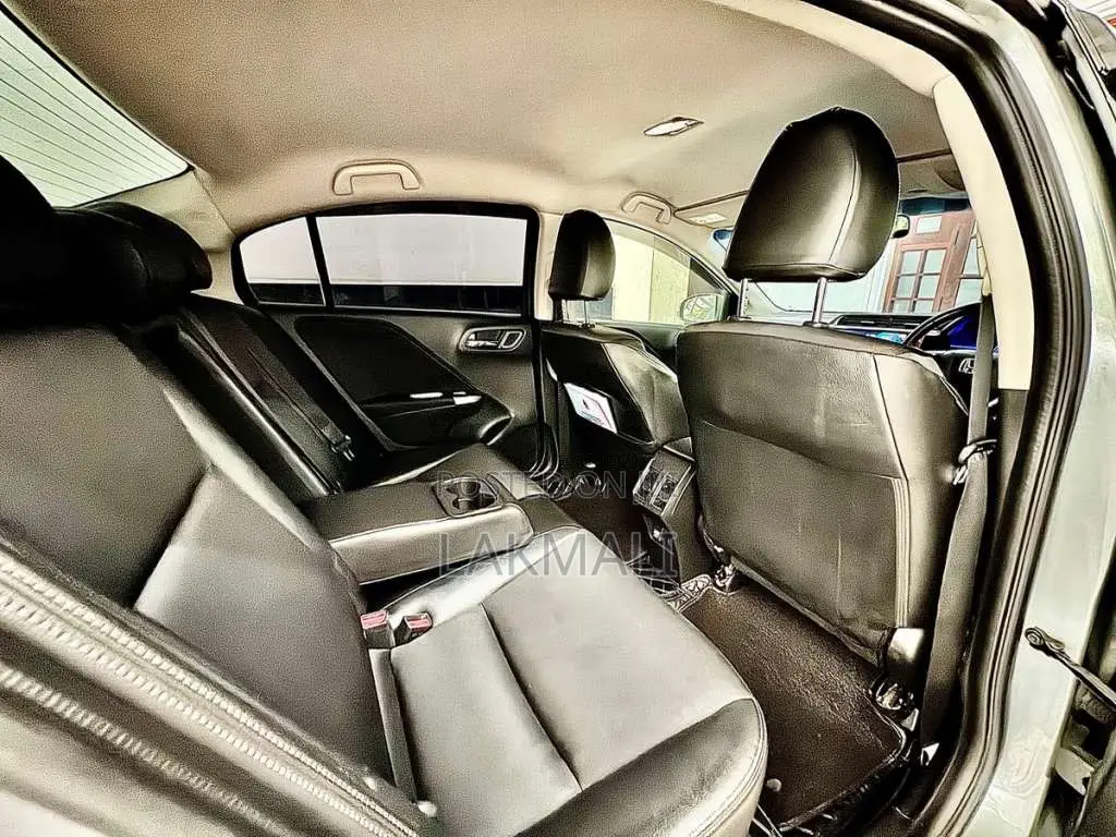 Honda Grace EX 2019 Car (Used)
