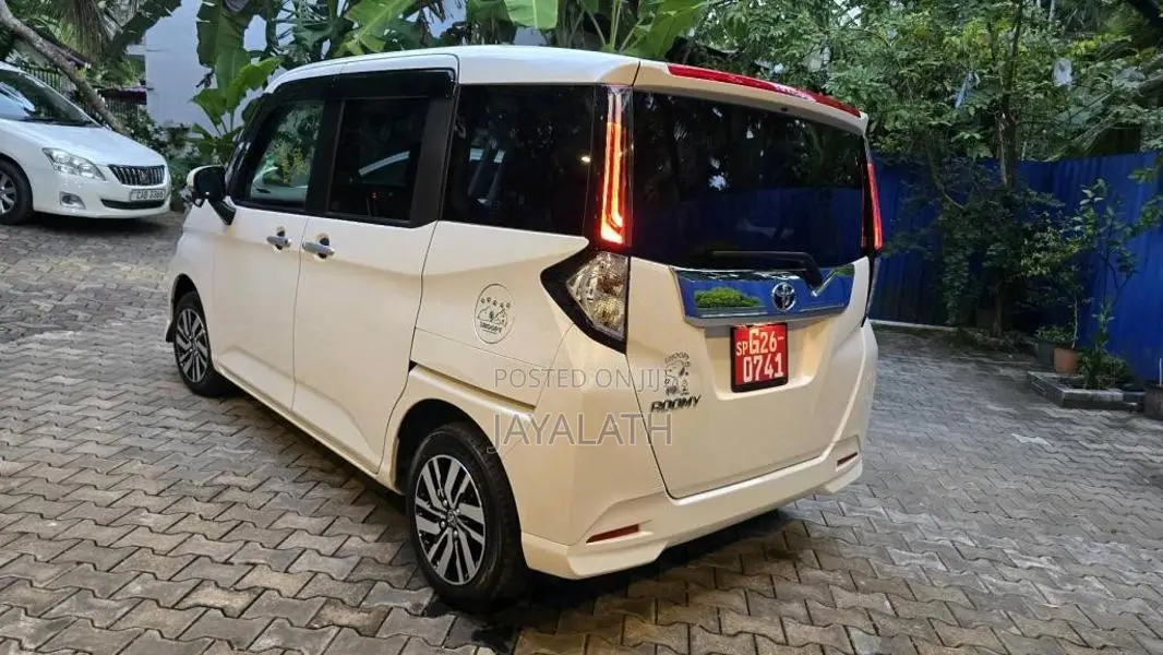 Toyota ROOMY CUSTOM G 2024 Car Unregistered (Recondition)