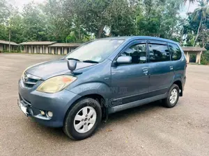 Toyota Avanza 2011 Car (Used)