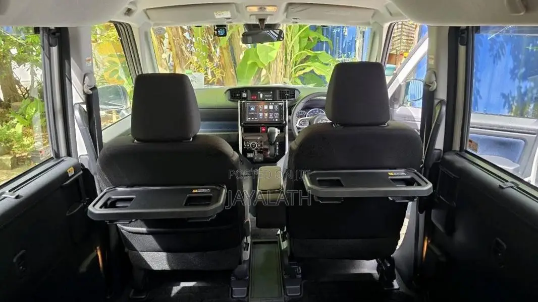 Toyota ROOMY CUSTOM G 2024 Car Unregistered (Recondition)
