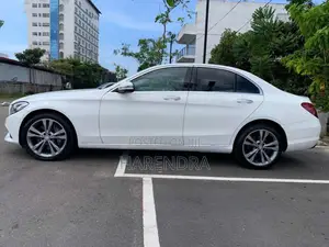 Mercedes-Benz C350e 2016 Car (Used)