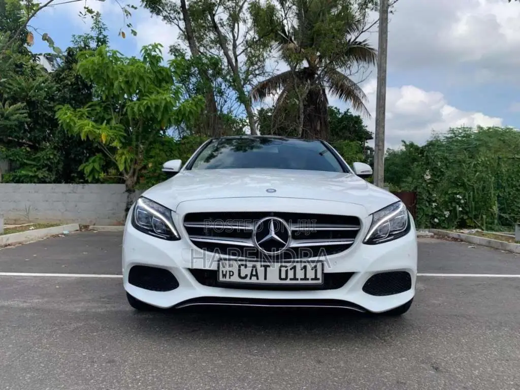 Mercedes-Benz C350e 2016 Car (Used)