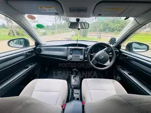 Toyota Axio 2016 Car (Used)