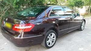 Mercedes-Benz E200 2010 Car (Used)