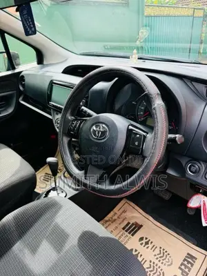 Toyota Vitz 2017 Car (Used)