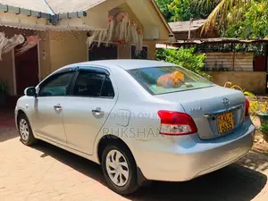 Toyota Belta 2011 Car (Used)