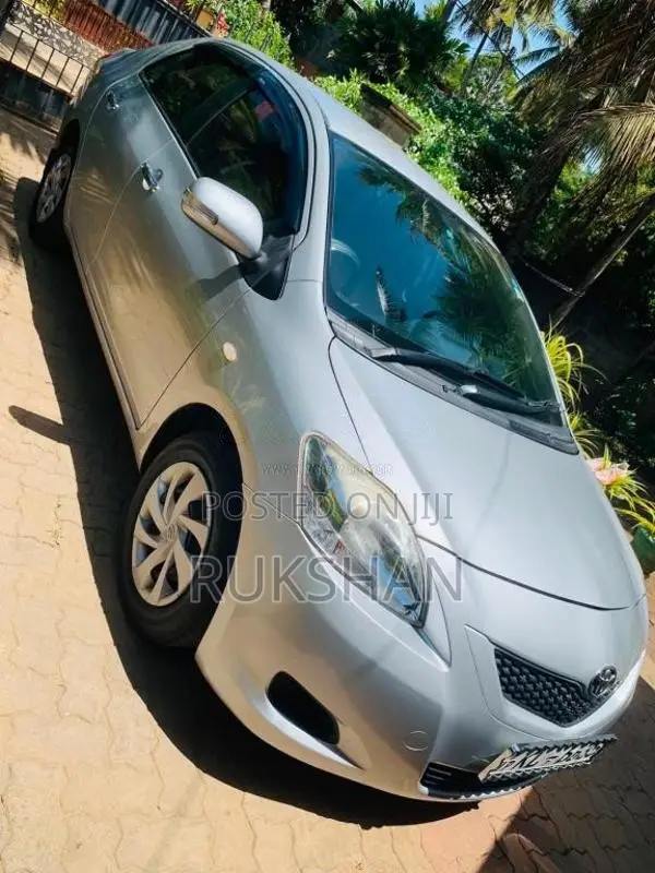 Toyota Belta 2011 Car (Used)