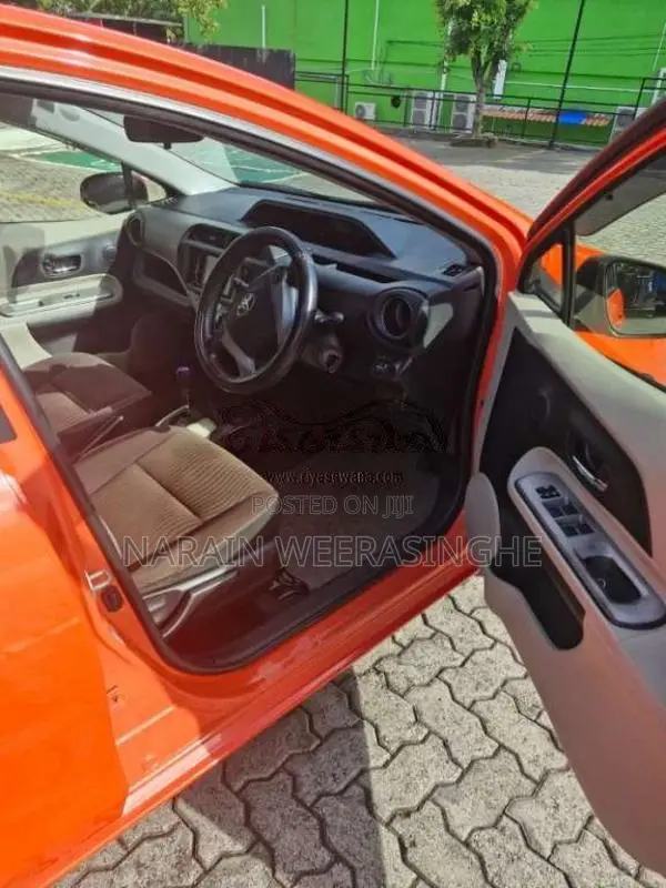 Toyota Aqua 2012 Car (Used)